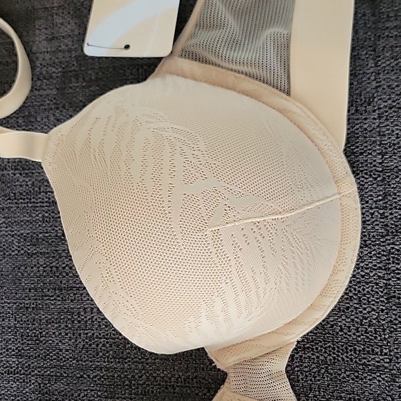NWT Lively Smooth Lace T-shirt bra in Toasted Almond 34B - Picture 5 of 5
